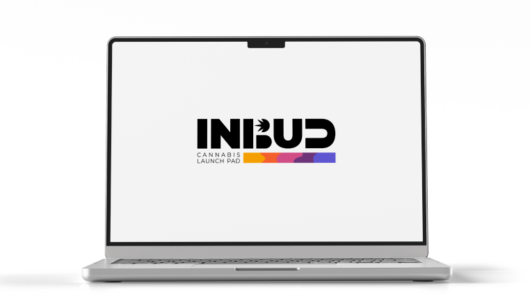 mobile-mock up 1 (1)